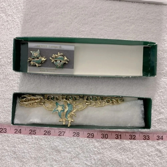 Vintage Gold Tone With  Turquoise Seahorse Earrings And Necklace Set - Picture 14 of 15